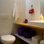 伏尔加迎宾公寓 Lisboa